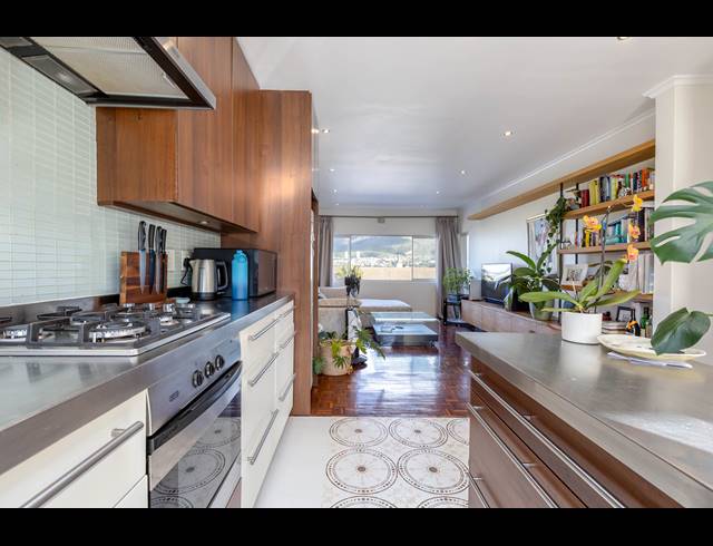 2 BEDROOM APARTMENT FOR SALE IN TAMBOERSKLOOF